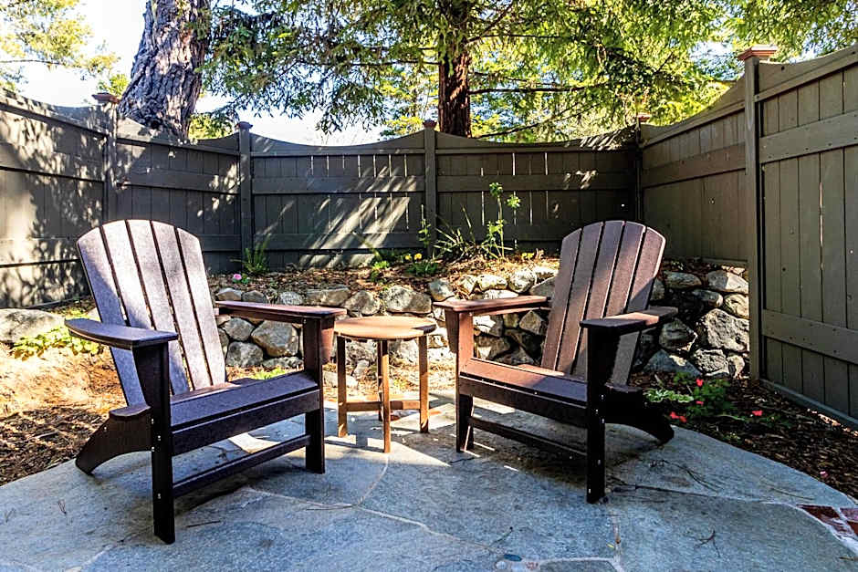 Cambria Pines Lodge