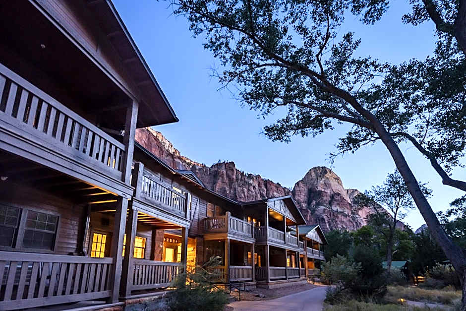 Zion Lodge