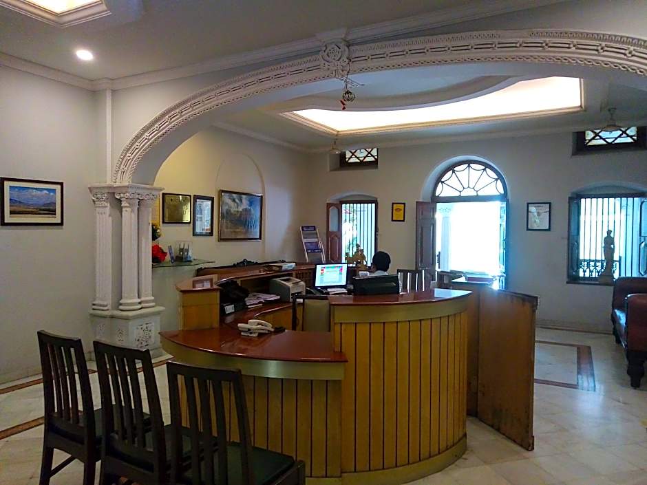 Taj Mahal Hotel Abids