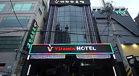 Vitamin Hotel
