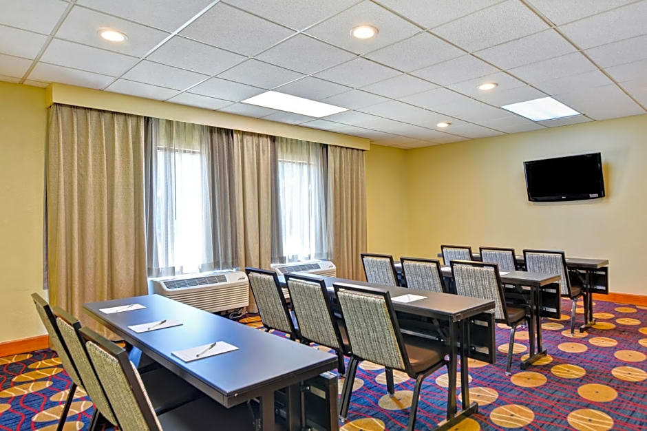 Hampton Inn Cincinnati Airport South