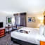 La Quinta Inn & Suites by Wyndham Houston Baytown East