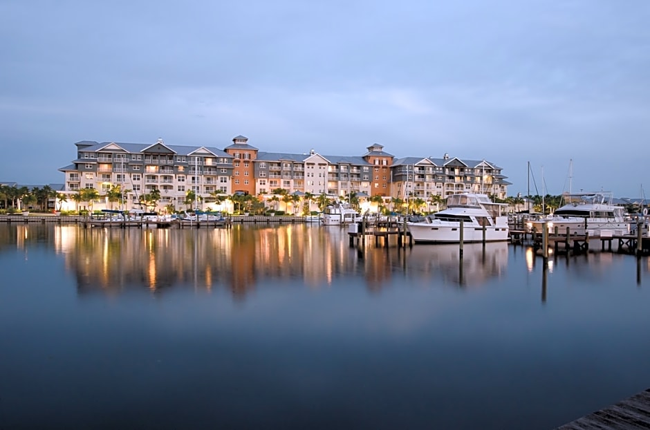 Harborside Suites at Little Harbor Hotel