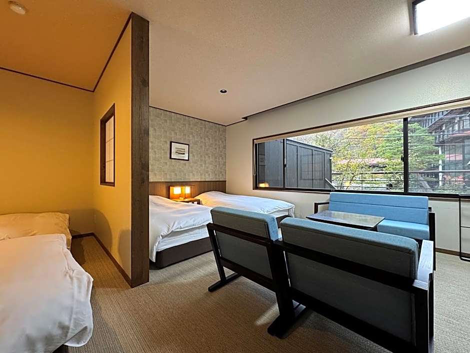 Photo 1 of 3 of 4 Bedded Room - Non-Smoking