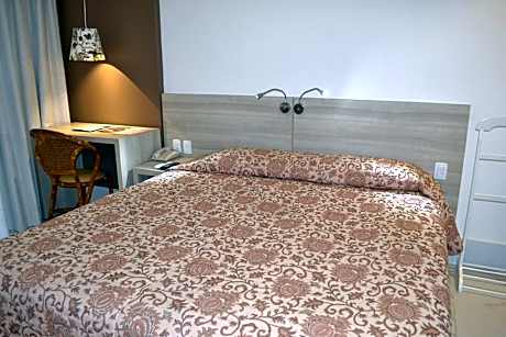 Deluxe Room (without ocean view)