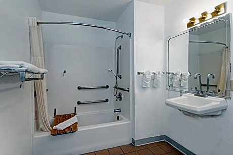 1 Double Bed, Mobility Accessible Room, Non-Smoking