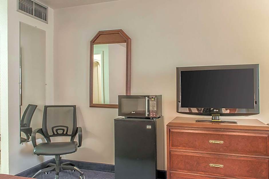 Quality Inn Bedford