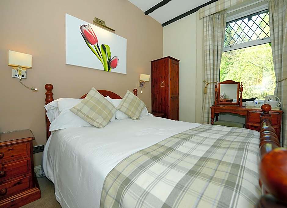 Ardlui Hotel