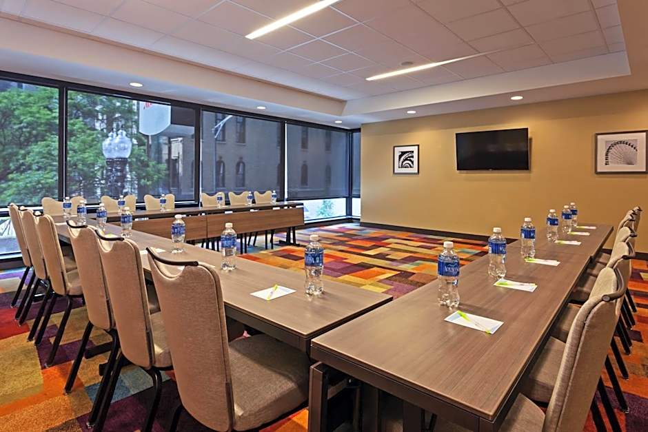 Fairfield Inn & Suites by Marriott Chicago Downtown/River North