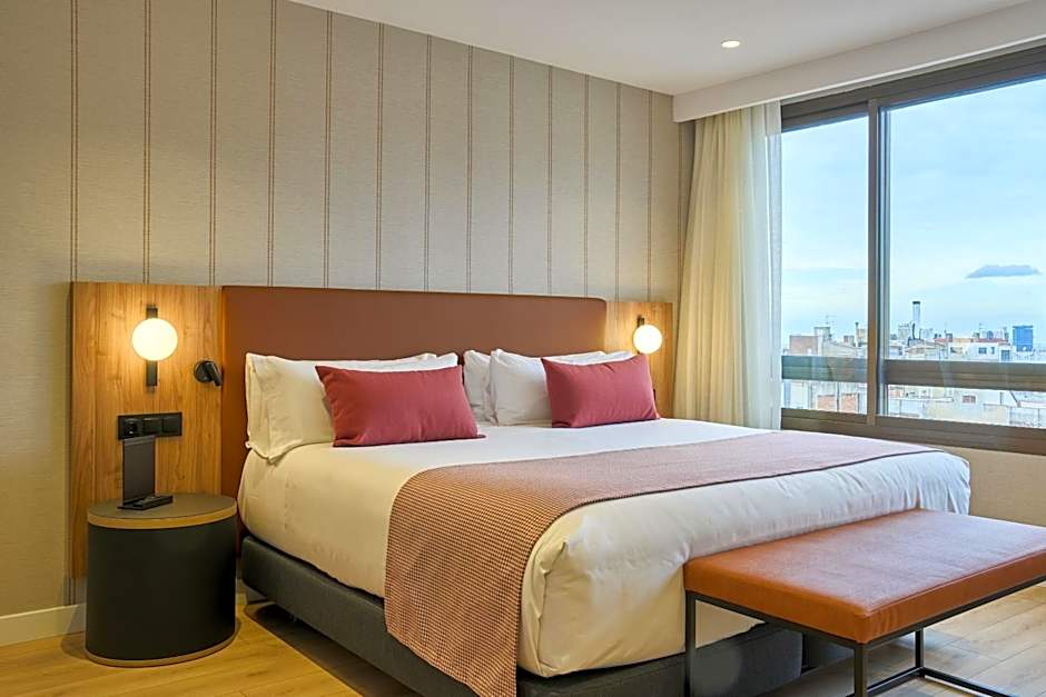 Photo 1 of 8 of Premium Suite