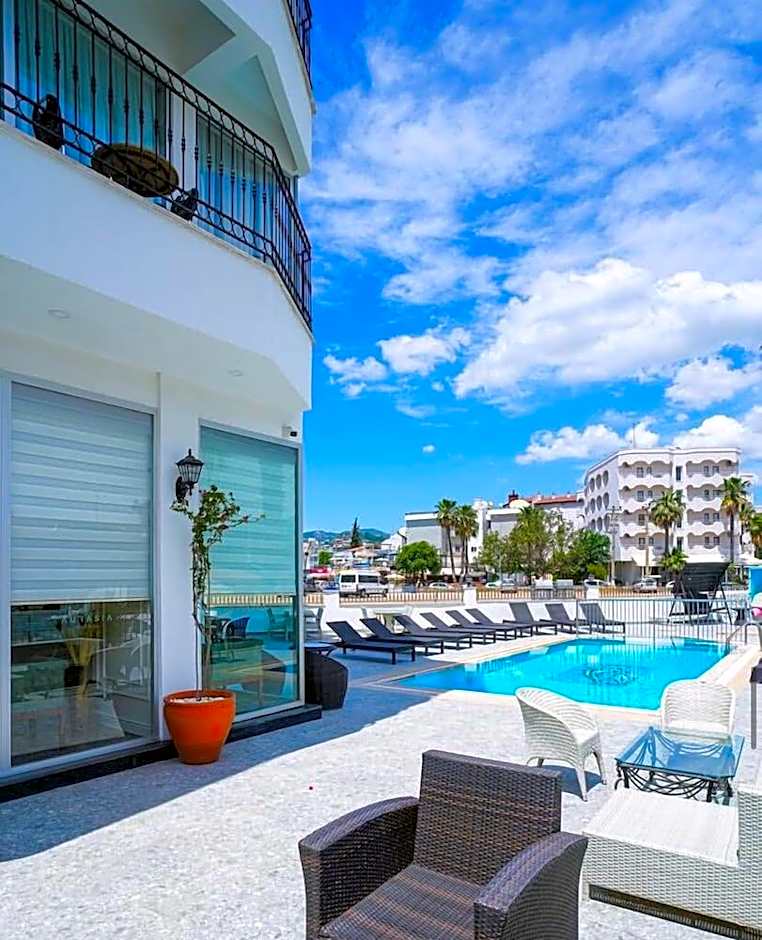 Aurasia Sea Side Hotel