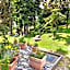 Hirschen Guesthouse - Village Hotel