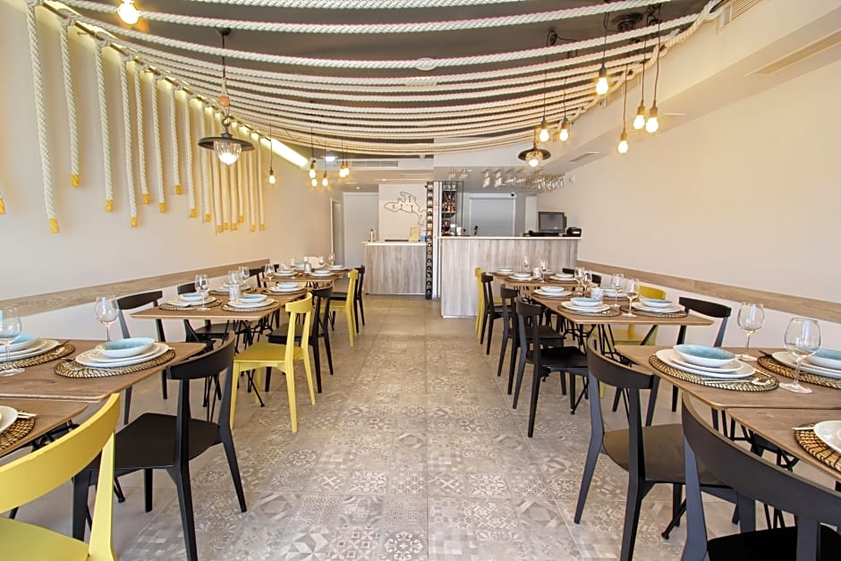 Kalamota Beach House