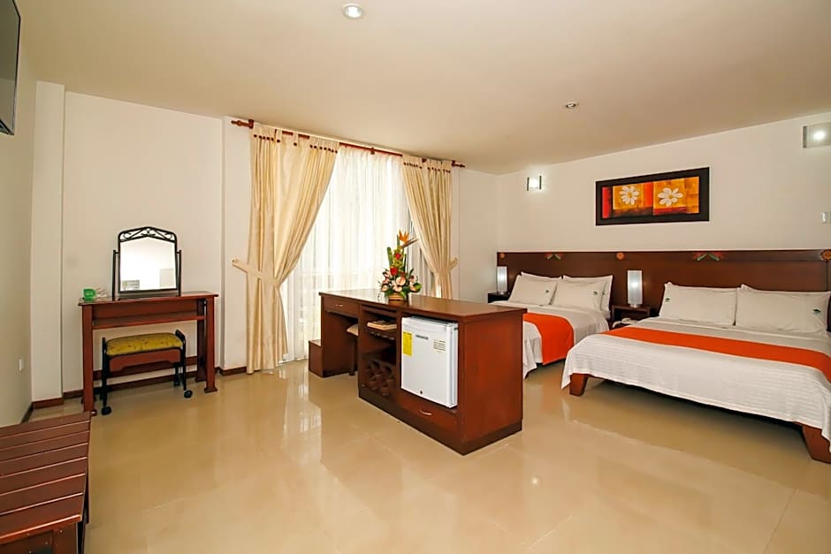Hotel Imbanaco
