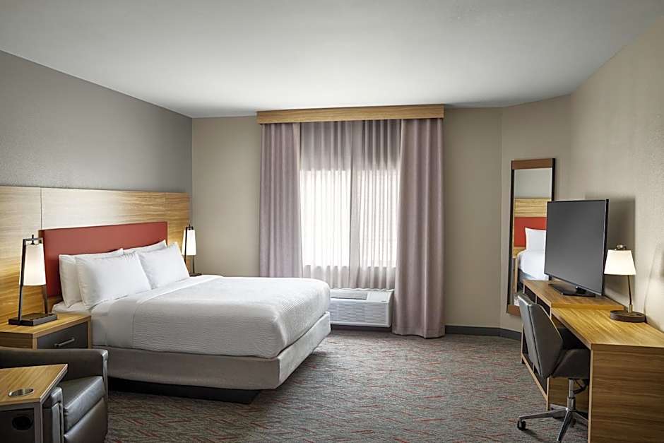 Candlewood Suites Milwaukee Airport - Oak Creek By IHG