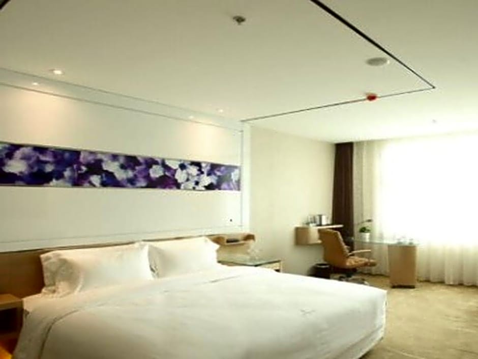 Lavande Hotel Rizhao East Haiqu Road RT-Mart