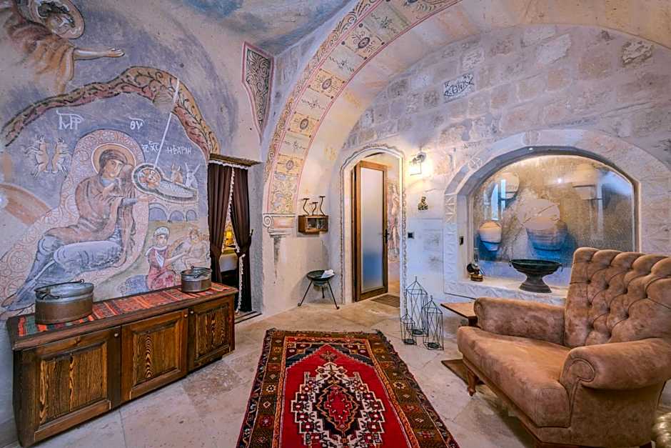 Cappa Via Cave Hotel