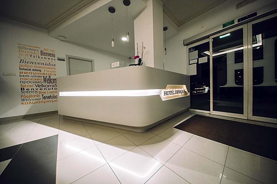 Hotel Dinajan