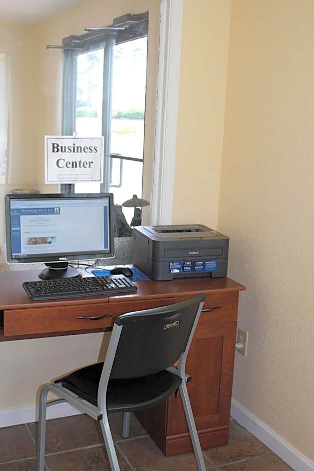 Travelodge by Wyndham Perry GA