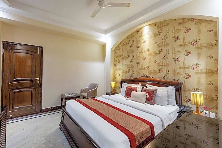 Hotel Emperor Palms