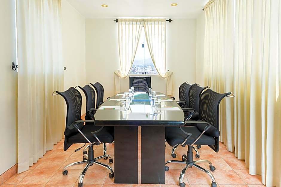 Natura Inn Hotel