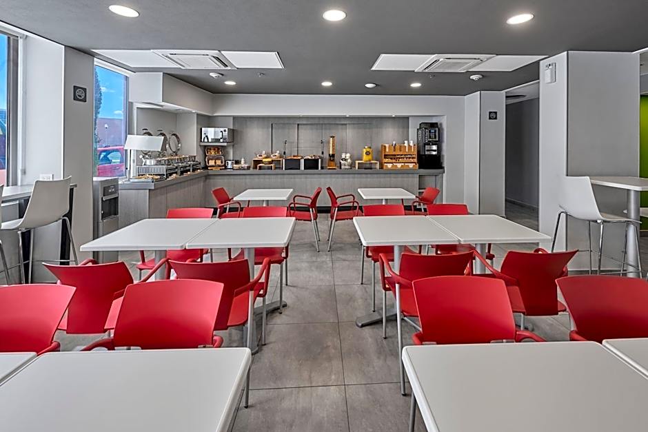 City Express Junior by Marriott Puebla FINSA