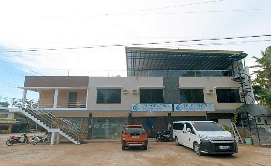 RedDoorz at Happy Stay Apartelle