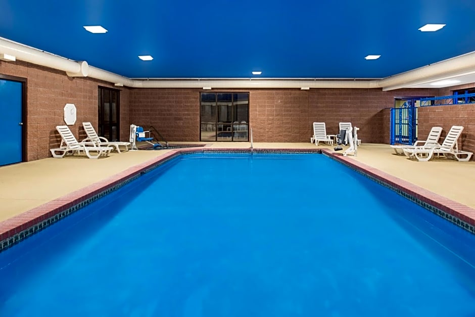 Days Inn by Wyndham Carthage