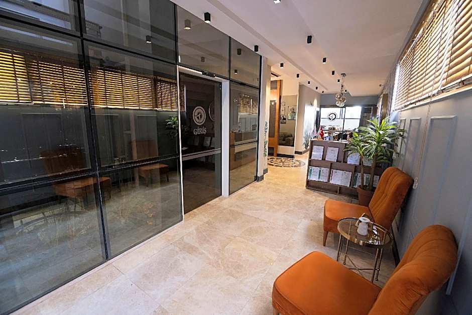 Buca Mat Hotel By Tahtali