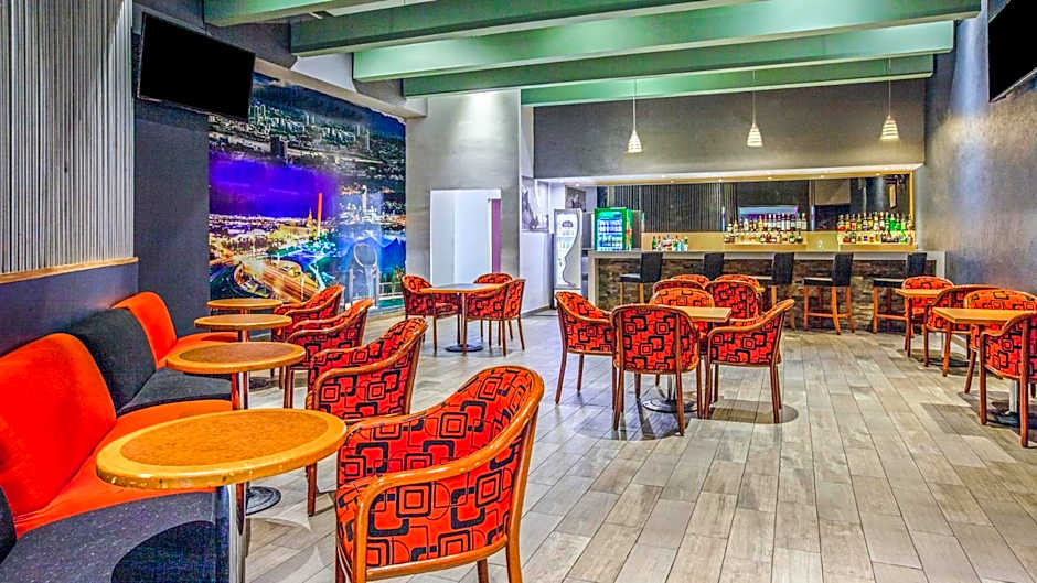 CHN Hotel Monterrey Centro, Trademark Collection by Wyndham