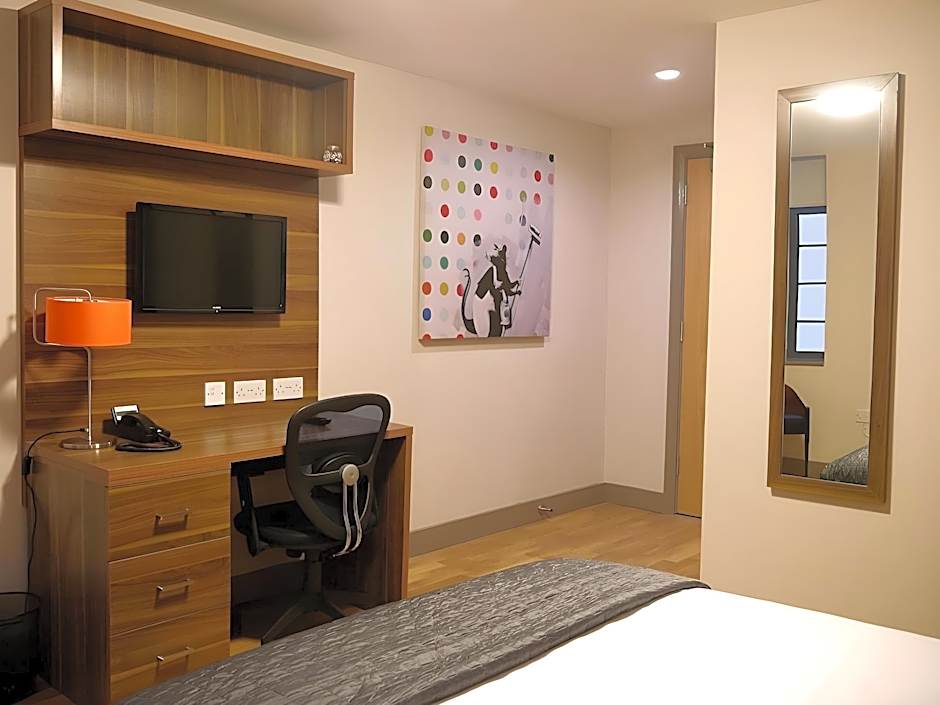 Britannia Study Hotel