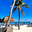 Pelicano Inn Playa del Carmen - Beachfront Hotel