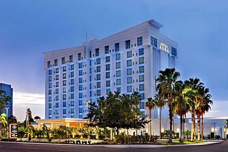 Hotel Alba Tampa, Tapestry Collection By Hilton