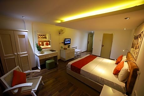 Deluxe Double or Twin Room