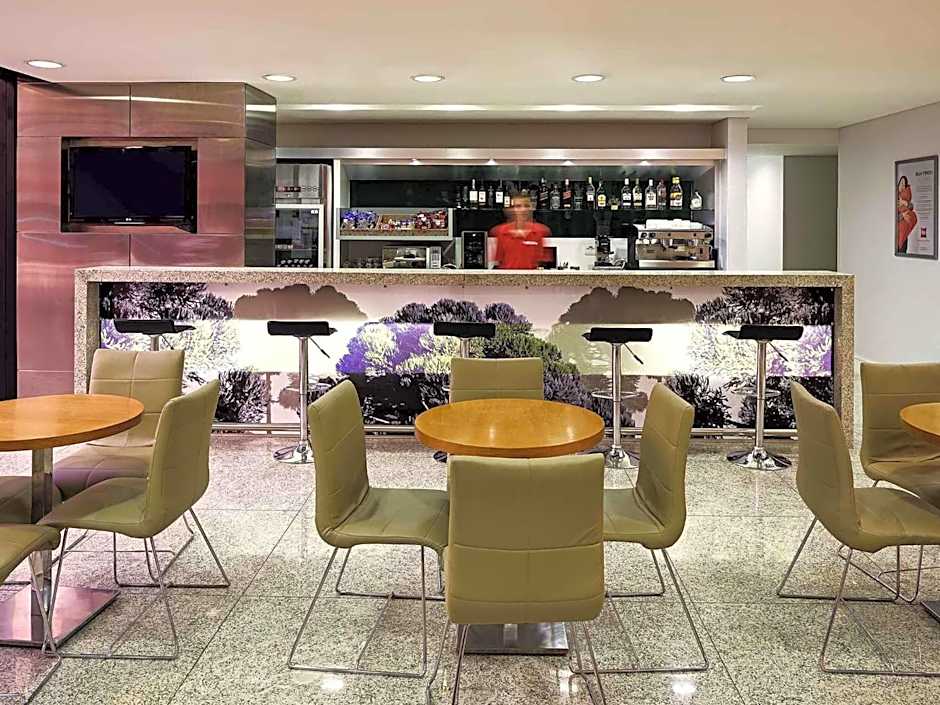 Ibis Curitiba Shopping