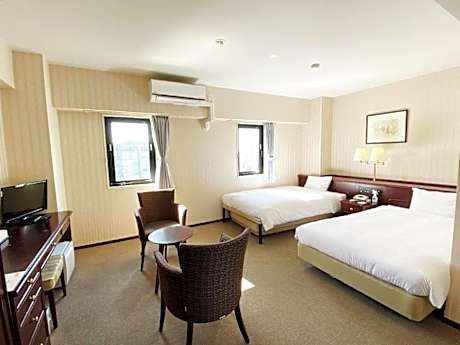 Twin Room - Non-Smoking