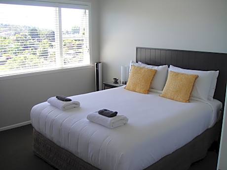 Deluxe Double Room with Shower