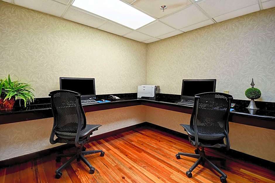 Embassy Suites by Hilton Charleston Historic District