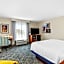 Hampton Inn By Hilton Dekalb (Near The University)