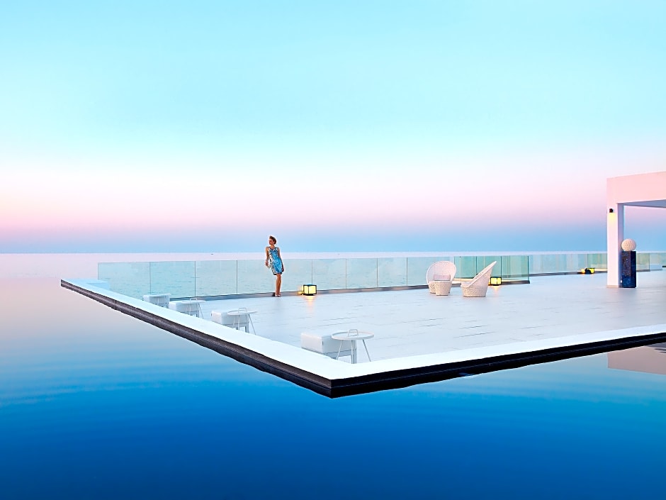 Grecotel LUX ME White