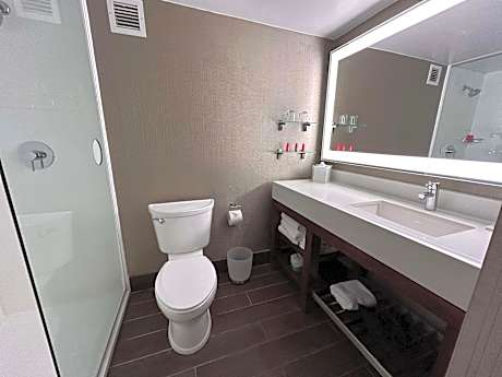 Corner King Room with Sofa Bed - Non-Smoking