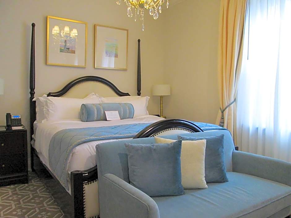 Sydney Boutique Inn & Suites