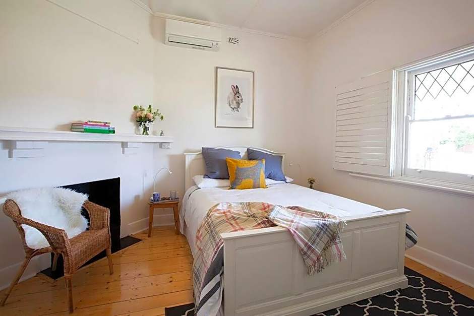 THE WHITE HOUSE luxury villa embedded in history