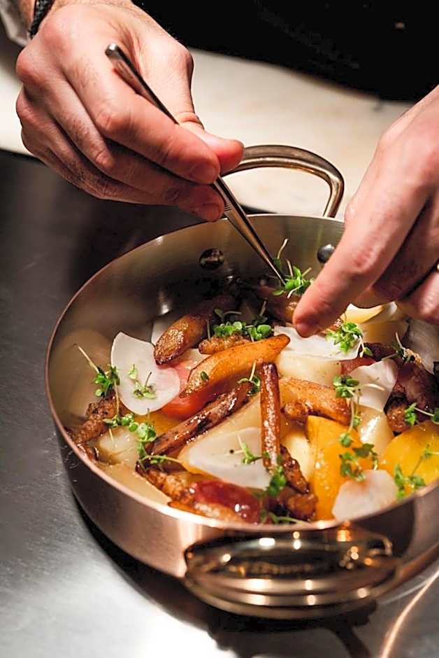 Brach Madrid - Evok Collection