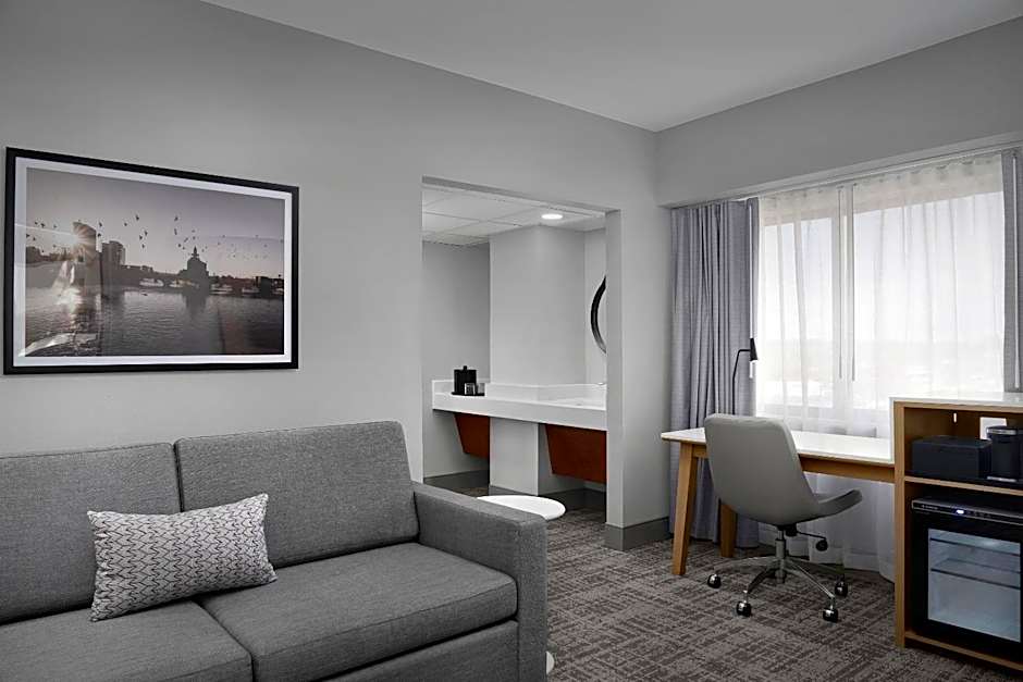 Radisson Hotel Cedar Rapids