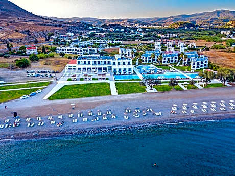 Kamari Beach