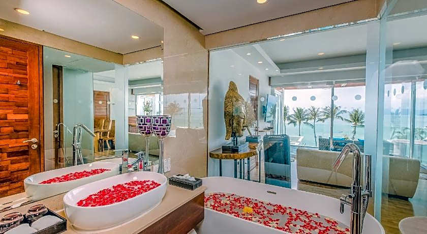 The Privilege Hotel Ezra Beach Club