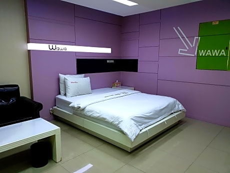 Two Heart Hotel