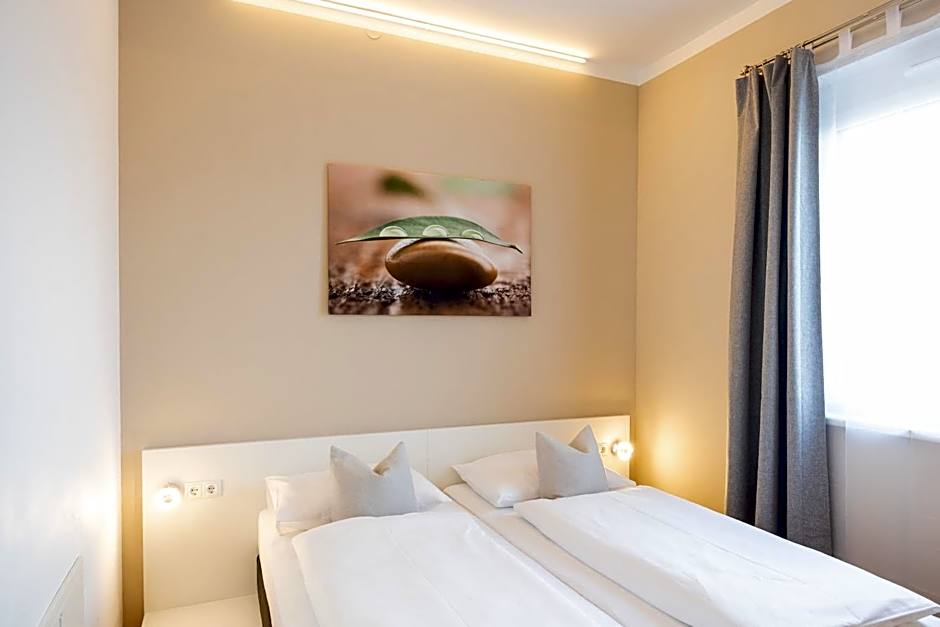 SHOME Hotel Graz I Self-Check-In I Free Parking