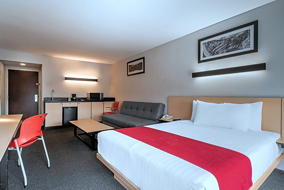 City Express by Marriott Querétaro Juríca